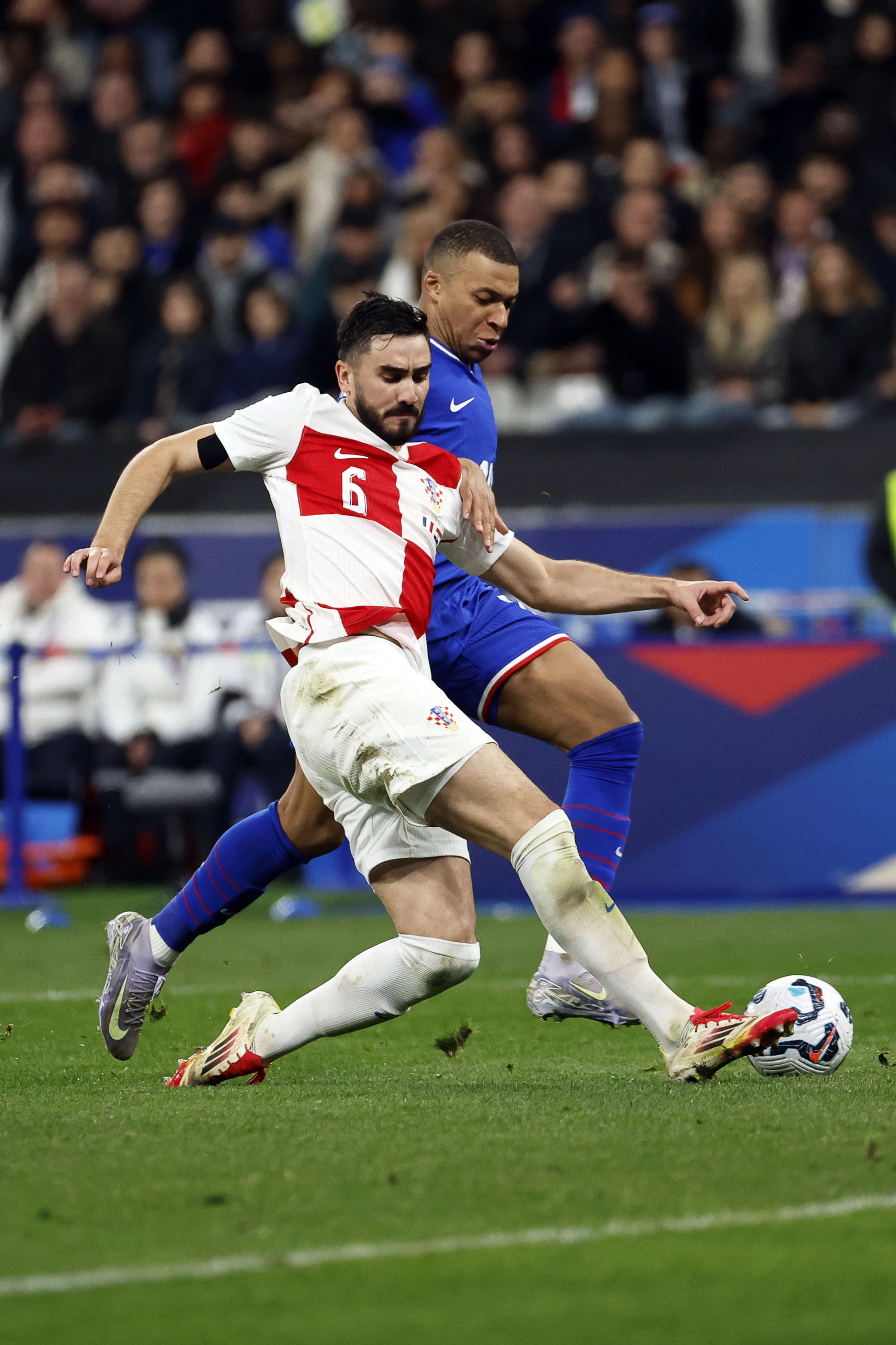 欧国联决赛胜负难测，冠军宝座唾手可得的简单介绍