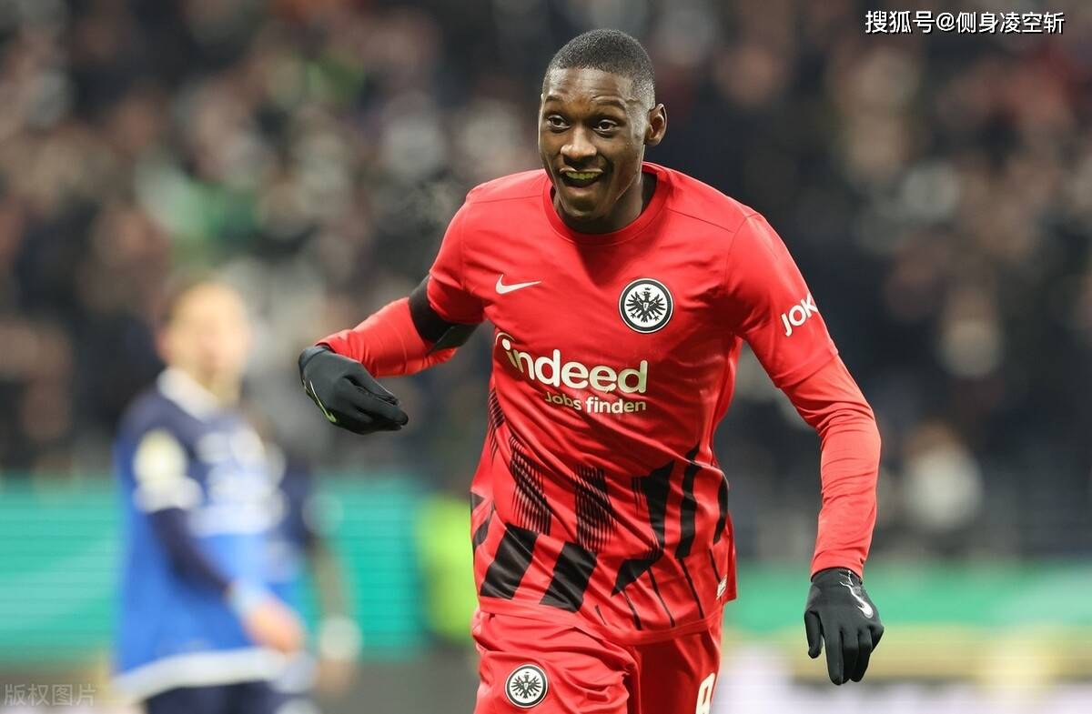 手机APP-神奇的胜利！法兰克福反超强敌夺取胜利