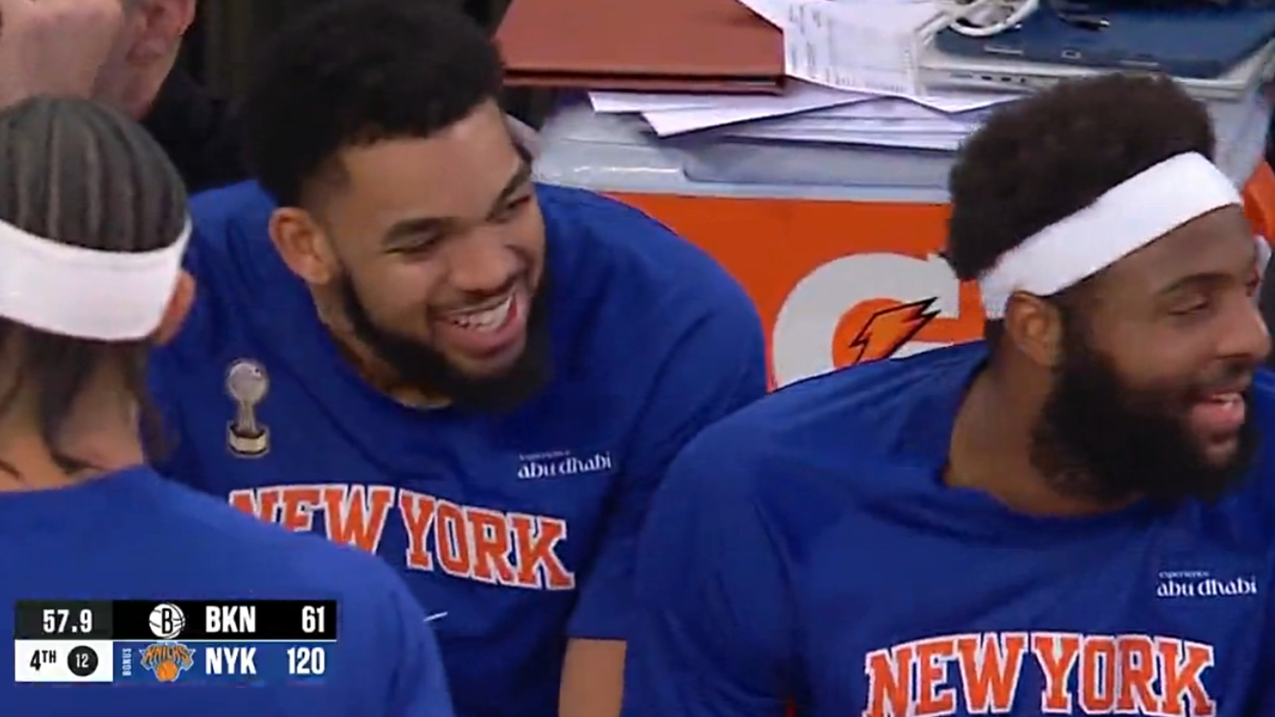 关于尼克斯队迎来胜利，再度崛起势头的信息