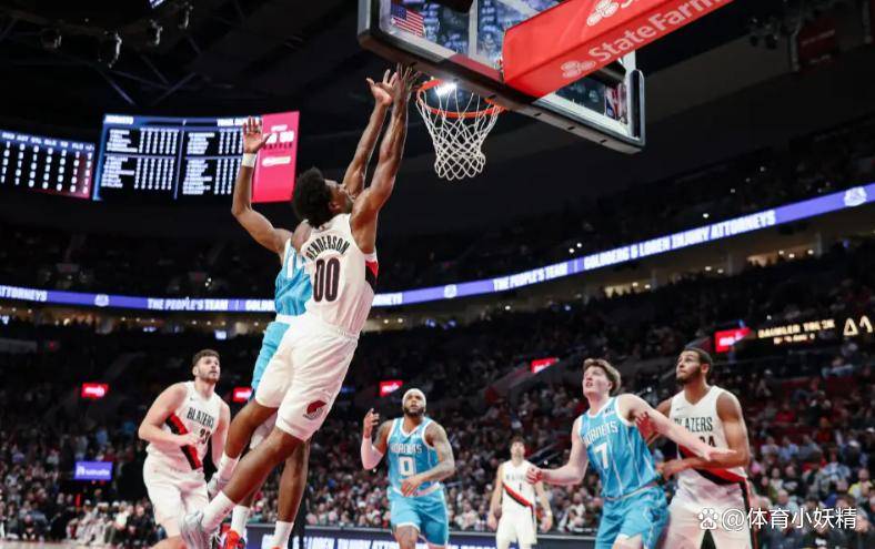 关于开拓者主场大胜黄蜂，唐斯分带队击败对手的信息