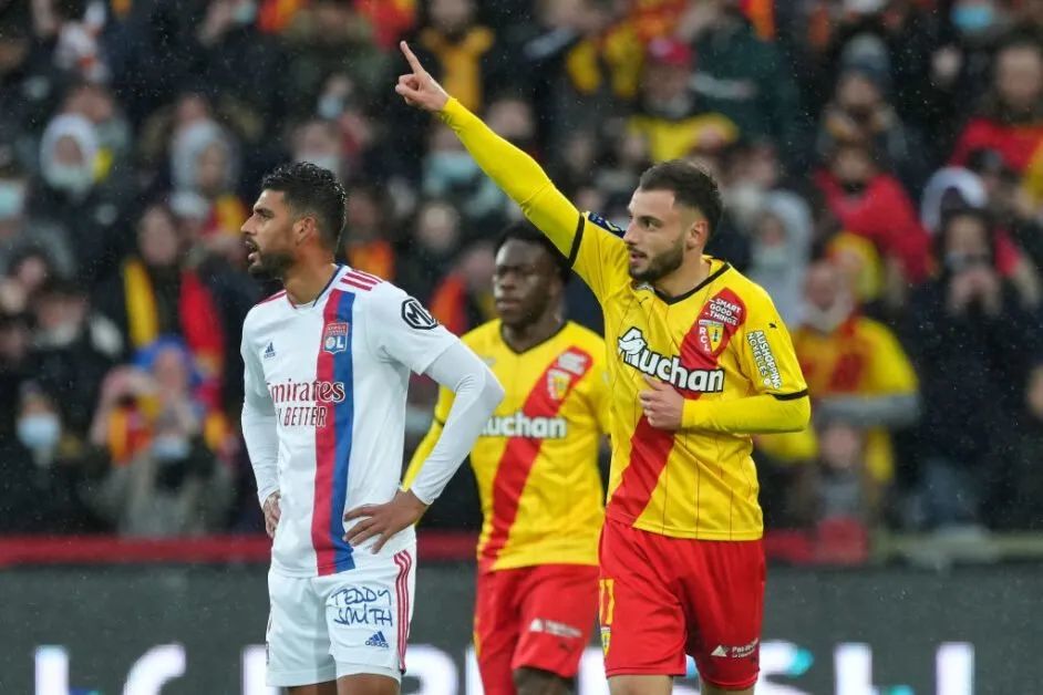 凤凰娱乐下载-意大利队士气高涨，连胜法国队实现逆袭