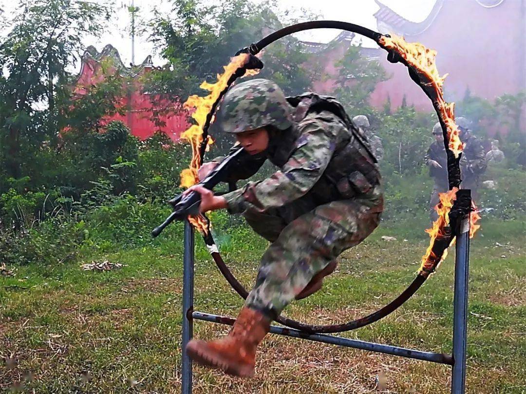 体能训练取得成效，球队状态顶峰迎战强敌的简单介绍