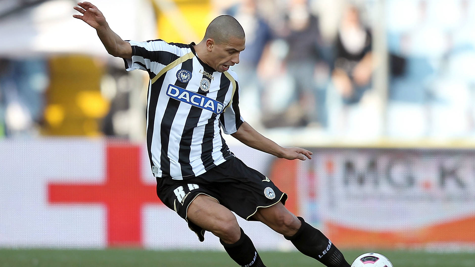 乌迪内斯主场击败贝内文托，成功保级的简单介绍